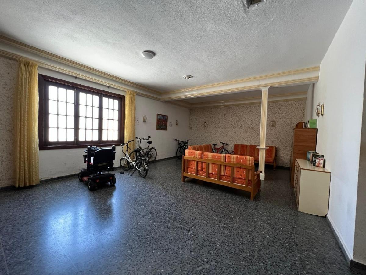 Beach Front Holiday Studio Fuengirola Esterno foto