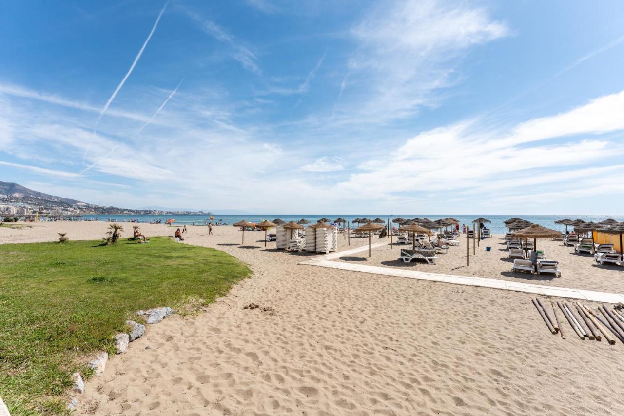 Beach Front Holiday Studio Fuengirola Esterno foto